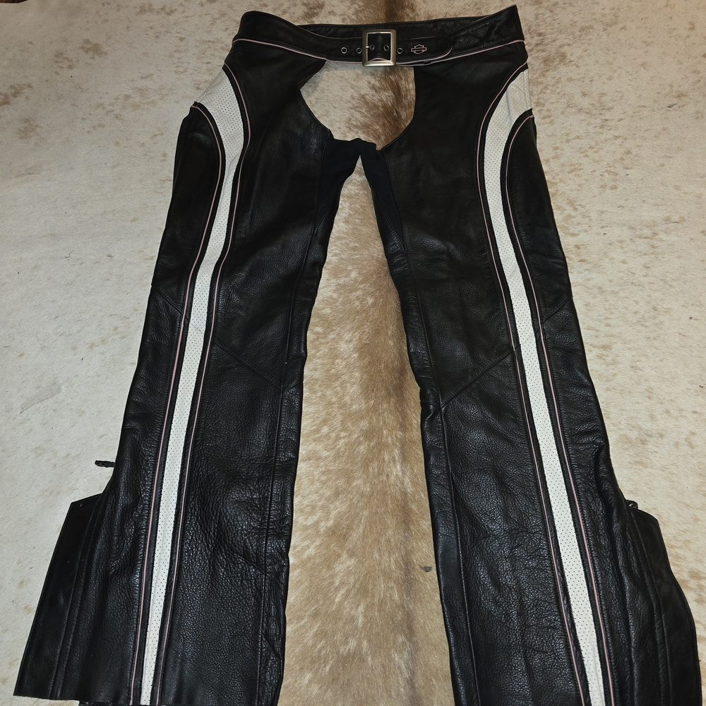 Harley DavidsonLeather Chaps with Perforarws White Leather And Pink Detail